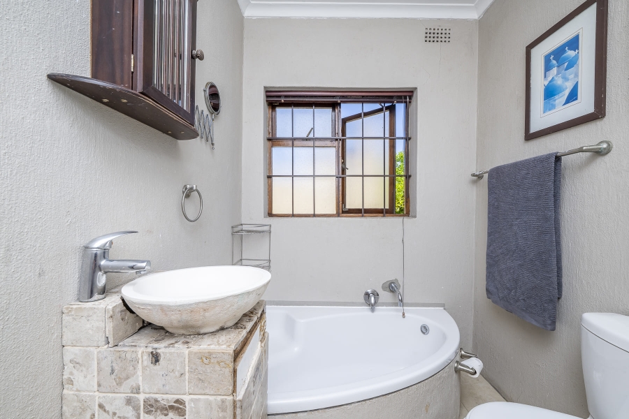 4 Bedroom Property for Sale in Protea Heights Western Cape